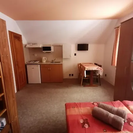 Apartment Apartman 670 S Terasou Pod Lysou Horou